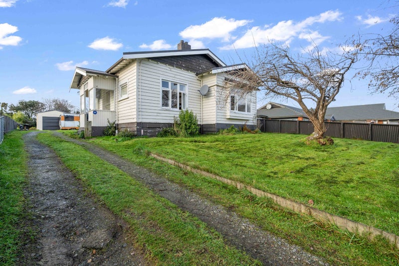 Image 1 of 20