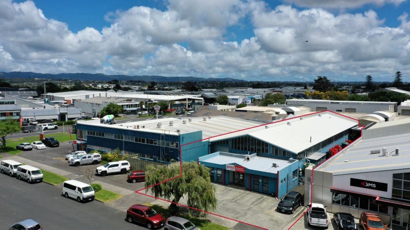 Image 1 of 20