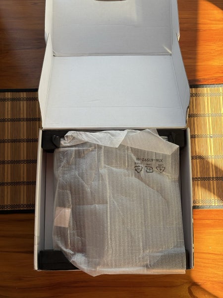 Xbox 360 250GB Console + Kinect – Barely Used - Like New condition Carousel 2