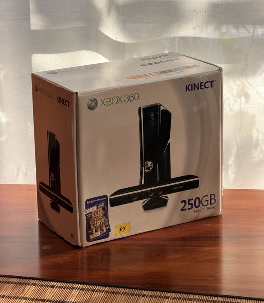 Xbox 360 250GB Console + Kinect – Barely Used - Like New condition Carousel 1
