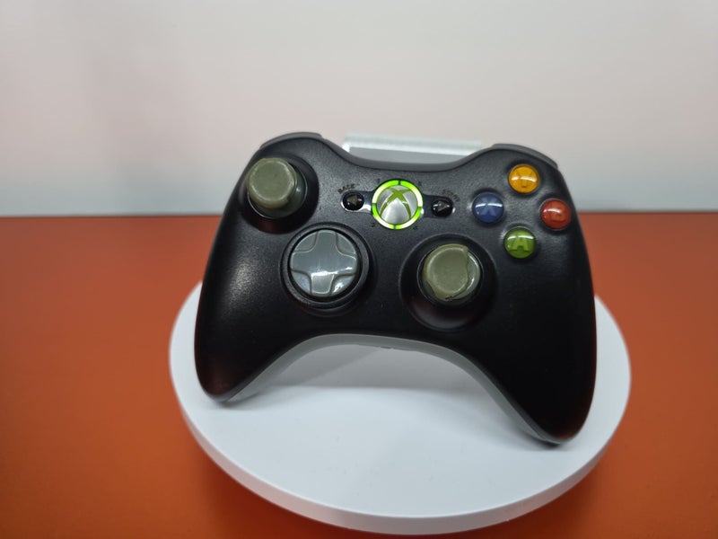 Official Microsoft XBOX 360 Controller Carousel 1