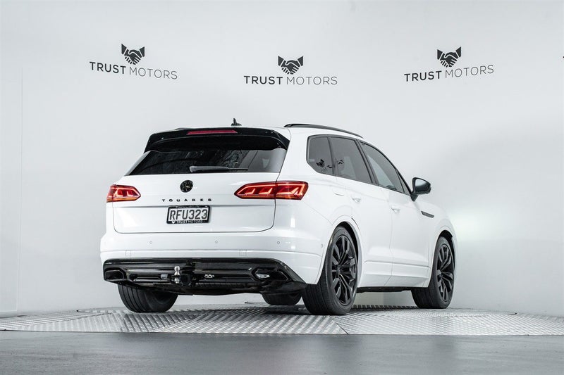 2020 Volkswagen Touareg R-Line V6 210KW, photo 3