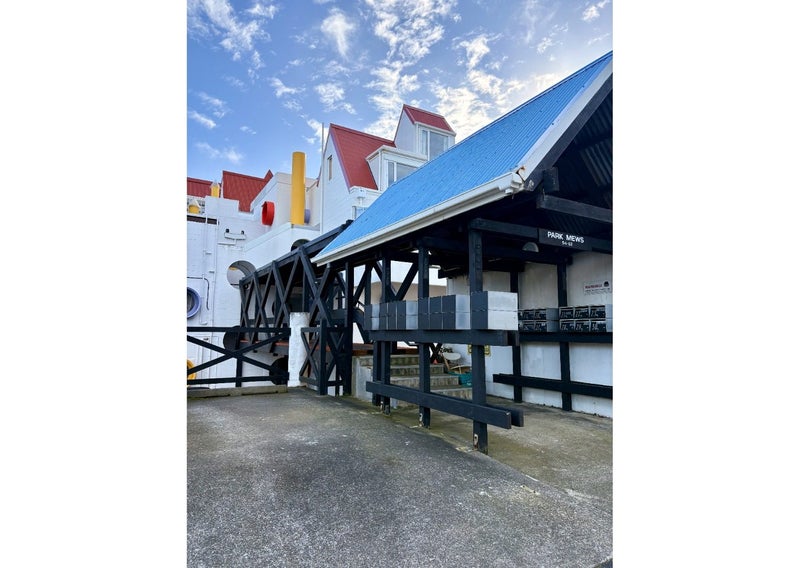 gallery carousel 1