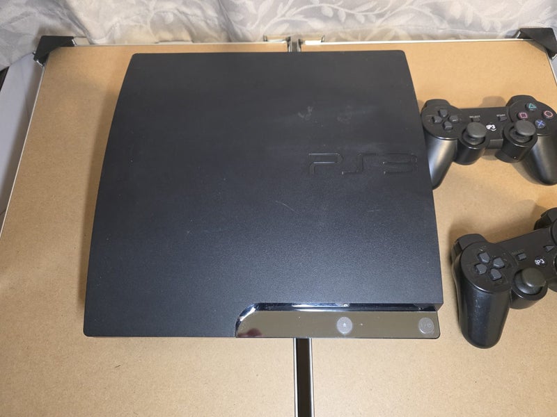 PS3 Console + 2 Controllers + HDMI + Power Cable Carousel 2