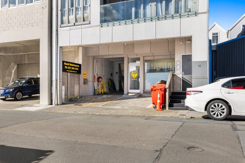 Image 1 of 8
