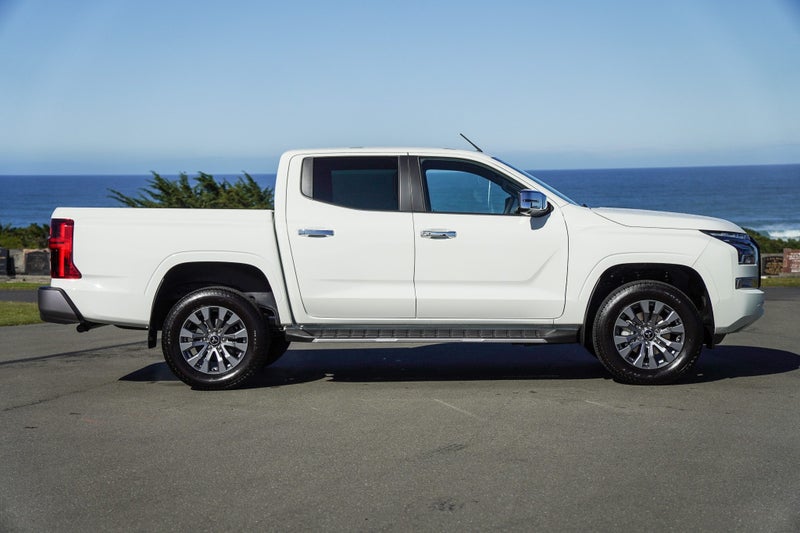 2026 Mitsubishi Triton GLX-R 4x4 auto, photo 2