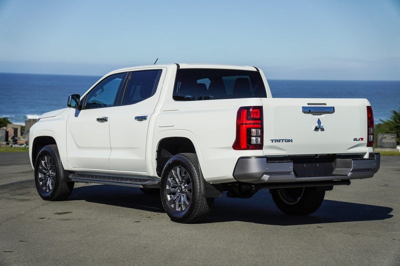 2026 Mitsubishi Triton GLX-R 4x4 auto, photo 3