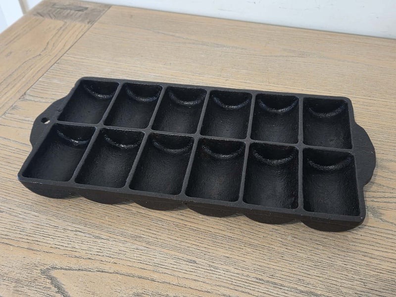 Retro Cast Iron Gem Cooking Tray Carousel 1
