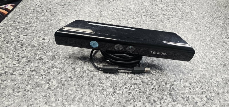Xbox 360 Kinect sensor Carousel 1