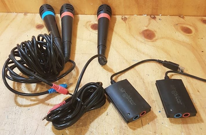 3x SINGSTAR MICROPHONES + 2x USB ADAPTERS Carousel 1