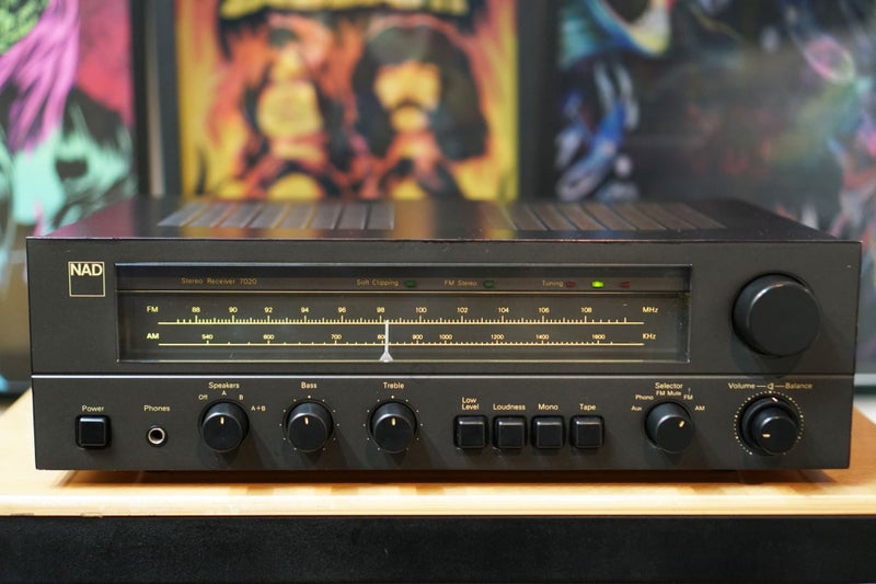NAD 7020 Vintage Audiophile Amplifier with Phono for Turntable - Warranty! Carousel 2