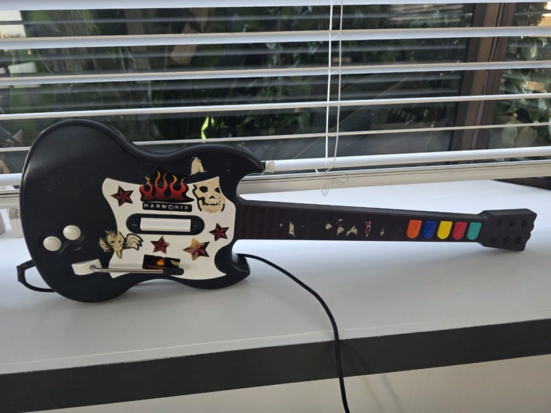 Guitar hero guitar Ps2 controller Carousel 1