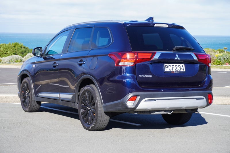 2022 Mitsubishi Outlander LS 2.4 4x4 7-seats, photo 3