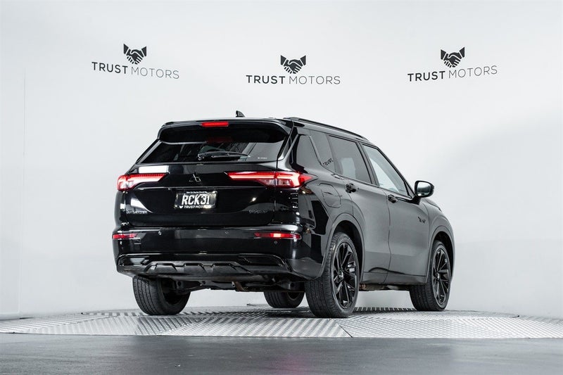 2025 Mitsubishi Outlander XLS PHEV 4WD, photo 3