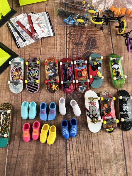 Tech Deck Bulk Lot 13+ Tech Decks including Tony Hawk Tech Decks Carousel 2