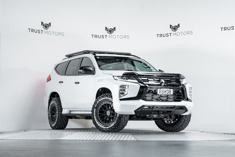 2025 Mitsubishi Pajero Sport VRX 2.4D 4WD