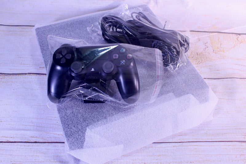 Sony PlayStation 4 Pro 1TB Pristine like new condition PS4 "GREAT BARGAIN $299 Carousel 15