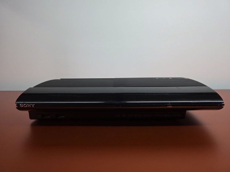 Sony PS3 Console 500GB with Controller Carousel 2