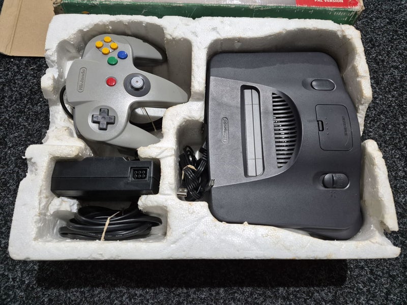 Nintendo 64 Console + Controller + Power Supply Carousel 2
