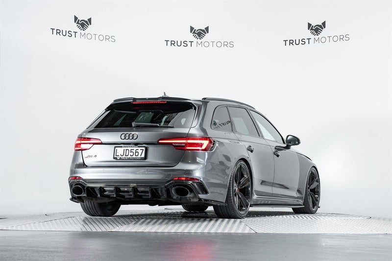 2018 Audi RS4 2.9L Twin Turbo V6, photo 3
