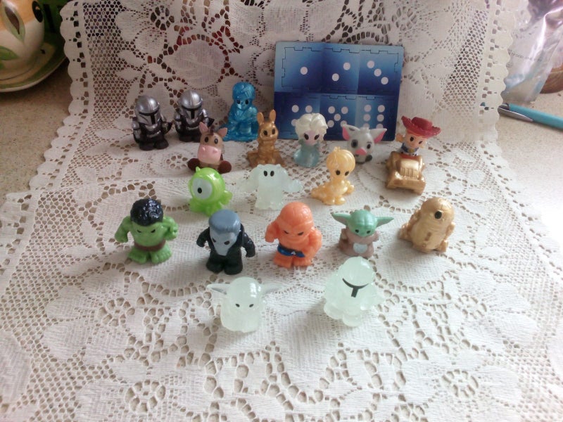 NEW OOSHIES X19 - all different except one Carousel 1