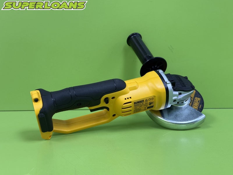 ** NEAR NEW! DEWALT ANGLE GRINDER - SKIN ONLY ** Carousel 1