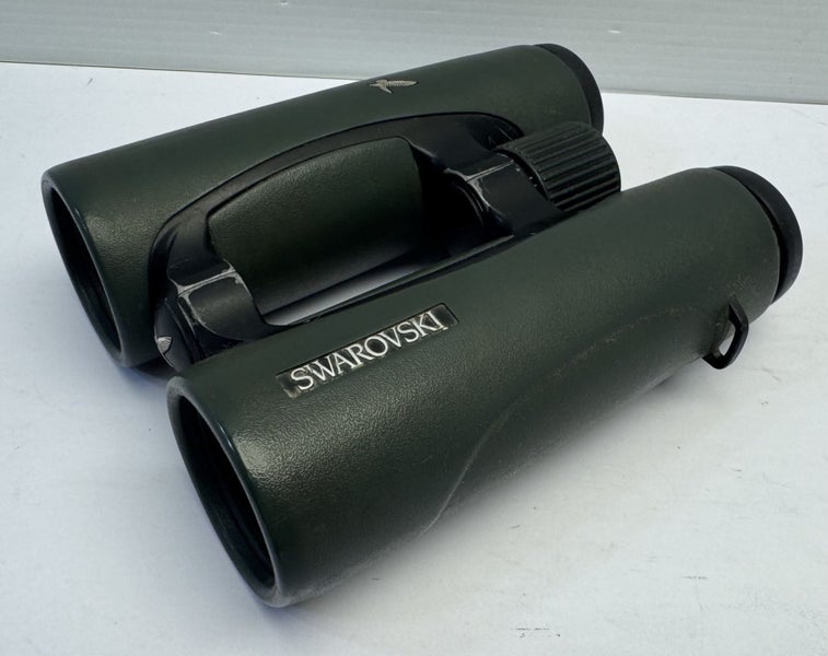 Swarovski EL 10x42 Binoculars Carousel 1