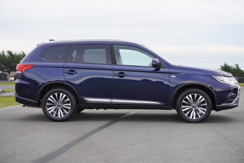 2020 Mitsubishi Outlander LS 2.4 2WD auto, photo 2