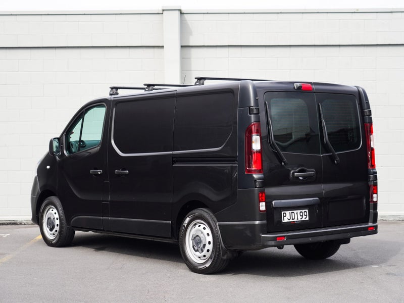 2022 Mitsubishi Express 2.0DT SWB 2WD DCT, photo 2