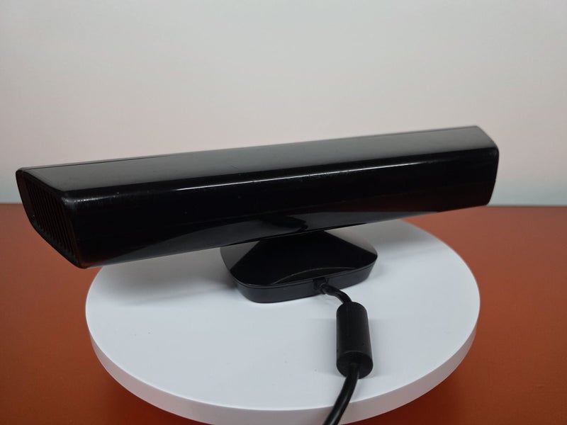 XBOX 360 Kinect Sensor Carousel 2
