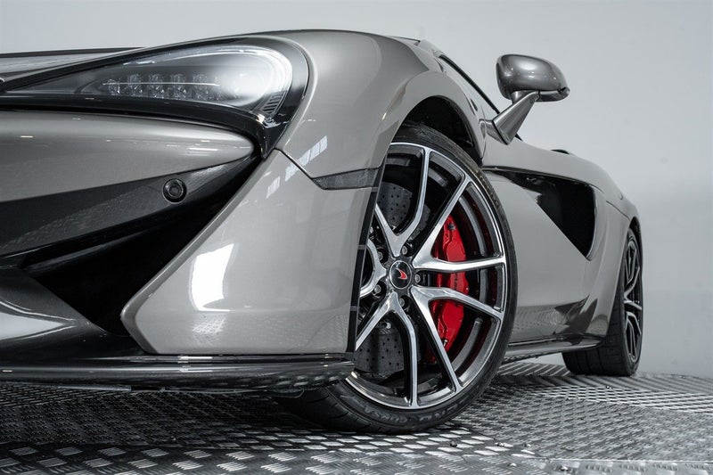 2016 McLaren 570S 3.8L Twin Turbo V8, photo 2