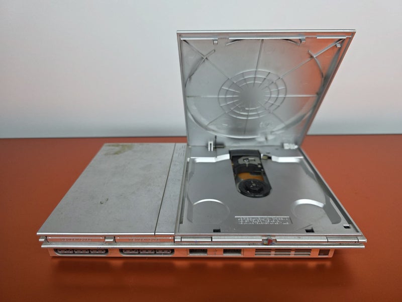 Faulty PS2 PlayStation 2 Silver Console Carousel 1