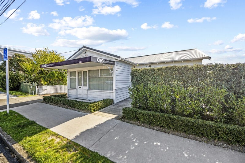 Image 1 of 15