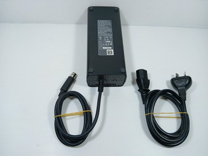 Xbox 360 E Console Carousel 7
