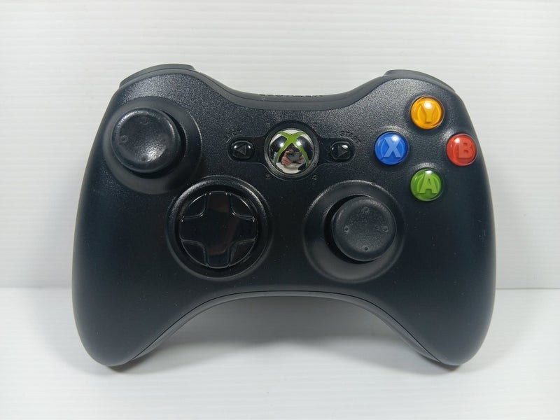 OFFICIAL Xbox 360 Wireless Controller Carousel 1