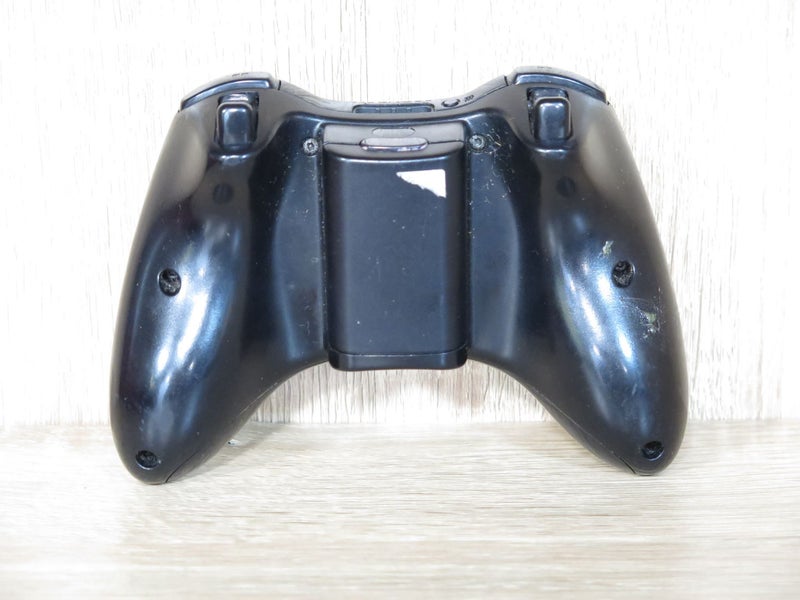 Genuine Microsoft Xbox 360 Wireless Controller Model 1403 Carousel 2