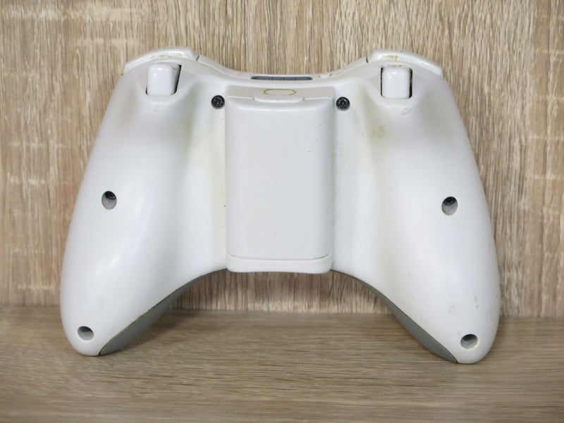 Genuine Microsoft Xbox 360 Wireless Controller Model 1403 Carousel 2