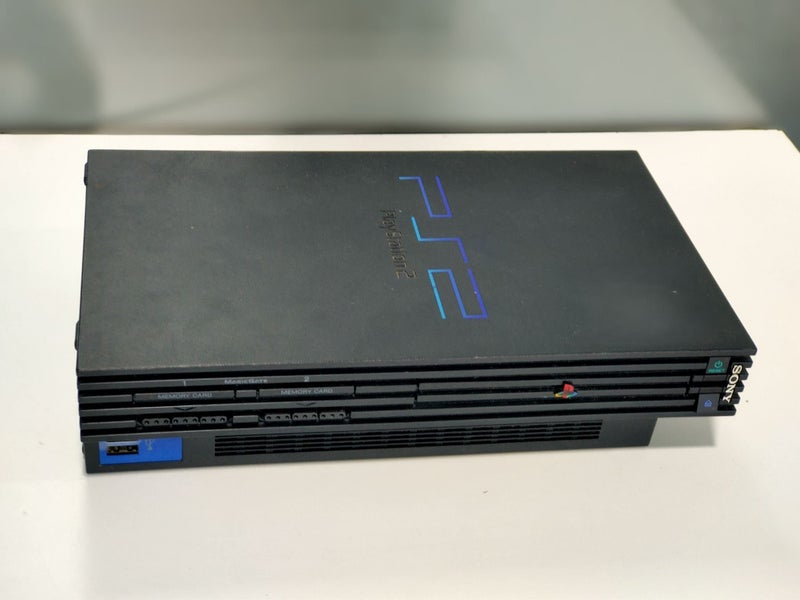 PS2 Fat Original Console - SCPH-50002 - B13200842-1 Carousel 1