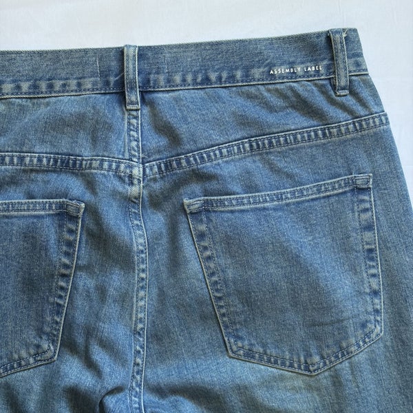 Assembly Label light wash slim fit jeans size 32 image 2