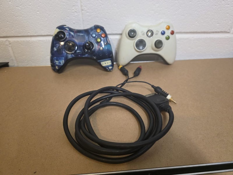 XBOX 360 CONTROLLERS AND AV Cable Carousel 1