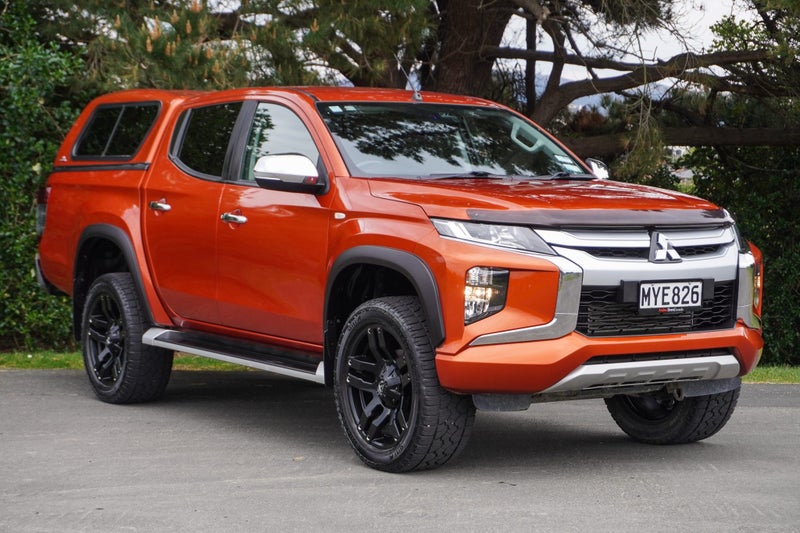2020 Mitsubishi Triton DC GLX-R 4x4 6-sp man