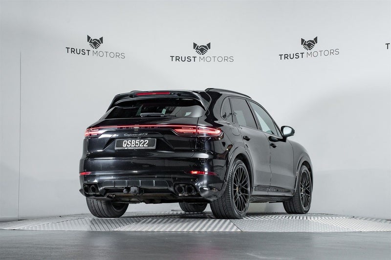 2020 Porsche Cayenne GTS 4.0L V8 Twin Turbo, photo 3