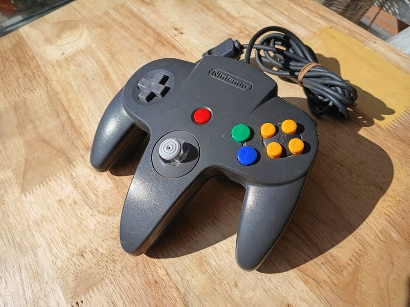 Black N64 Controller - Warranty - Fast Shipping Carousel 1