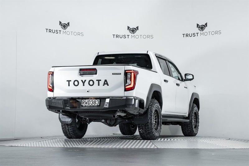 2026 Toyota Hilux Adventure 2.8D 4WD, photo 3