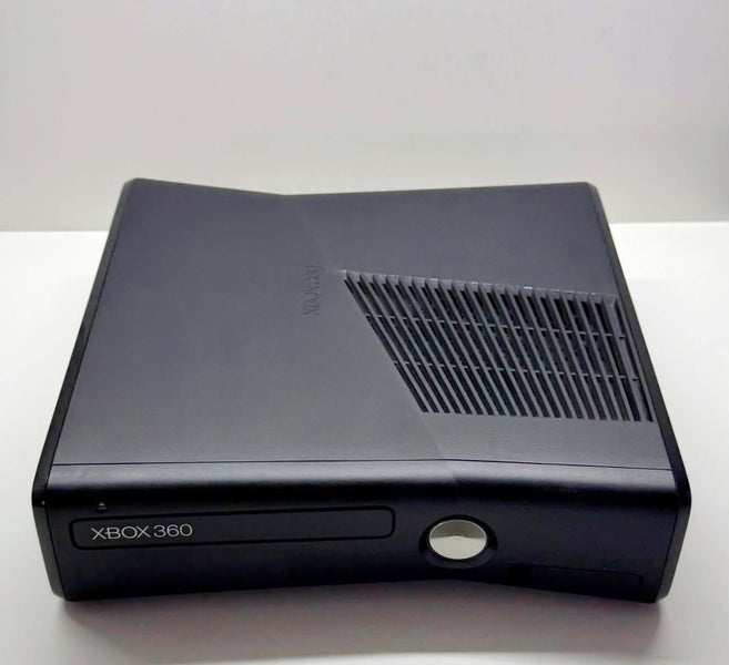 XBox 360 - Black - Console Carousel 2