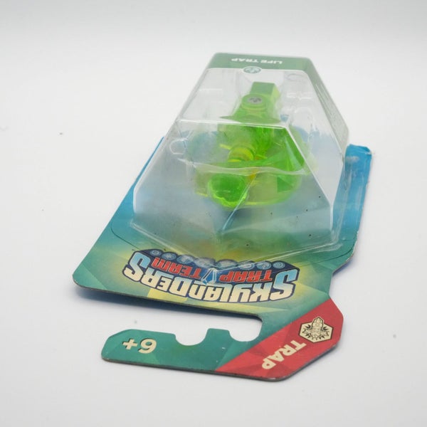 Skylanders Trap Team Life Sword Trap NIB BOXED Earth Trap Crystal - Jade Blade Carousel 6