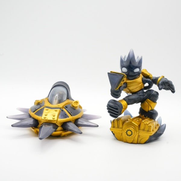 Skylanders Superchargers - Legendary Astroblast and Sun Runner Carousel 2