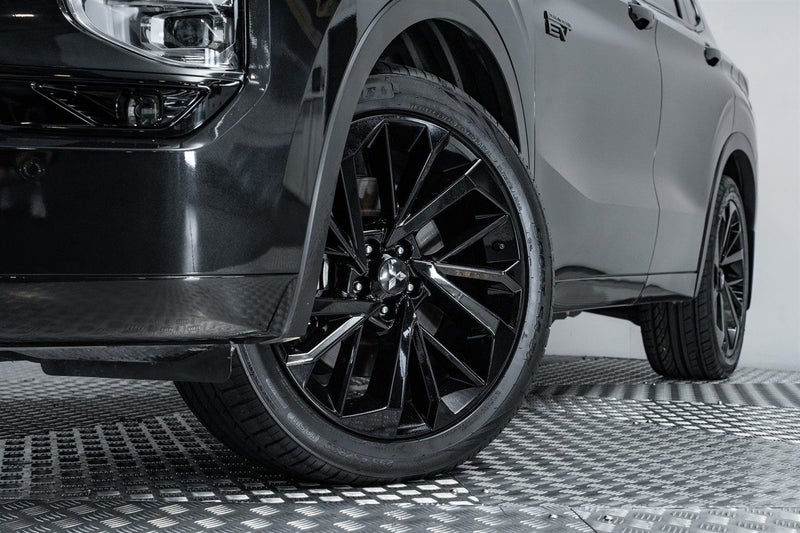 2022 Mitsubishi Outlander VRX PHEV 4WD, photo 2