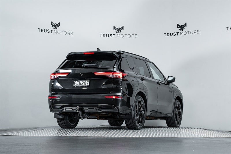 2022 Mitsubishi Outlander VRX PHEV 4WD, photo 3