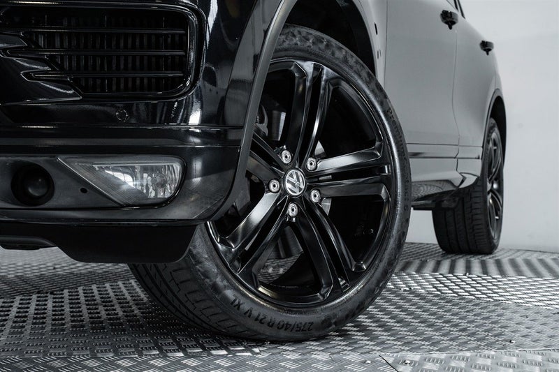 2017 Volkswagen Touareg 4.1L V8 TDI R-Line, photo 2